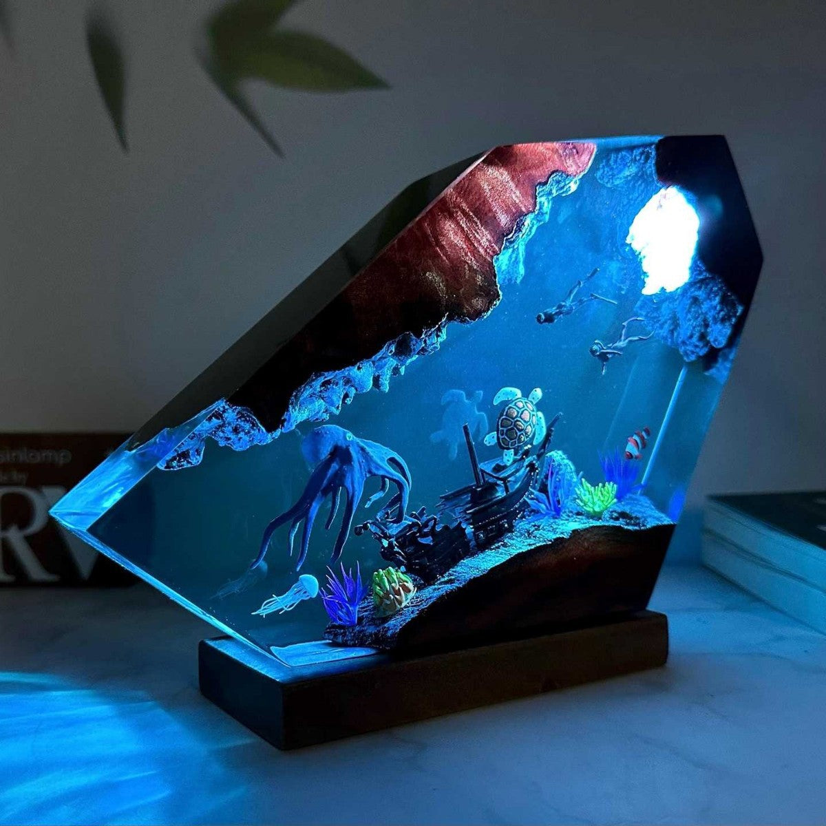 Octopus and Turtle Resin Nightlight Couple Divers Explore the Underwater World Unique Decoration Christmas Gift