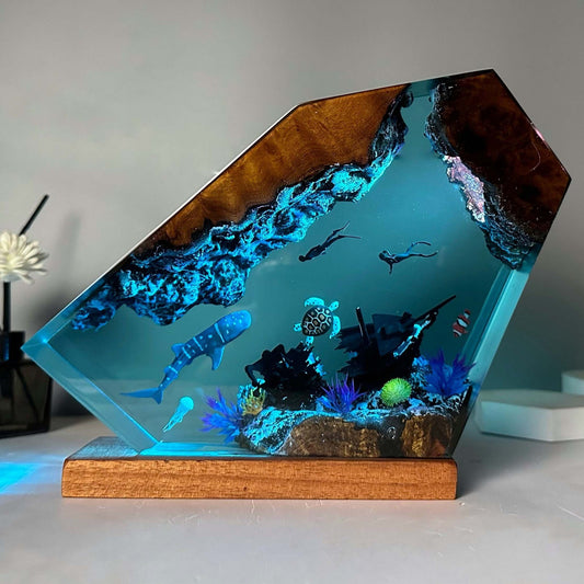 Undersea Whale Turtle Resin Lamp Human Diving Creative Design Personality Nightlight Home Decoration Unique Gift